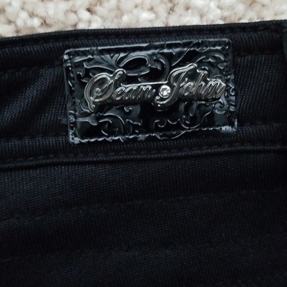 Used Black Sean John Stretch Pants Size Large - Picture 5 of 6